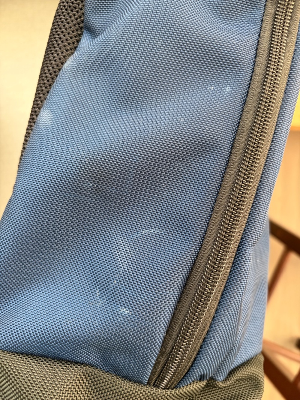 Tom Bihn Backpack - Addax 31 Deep Blue Ballistic/Taiga 200 Halcyon - Picture 7 of 7
